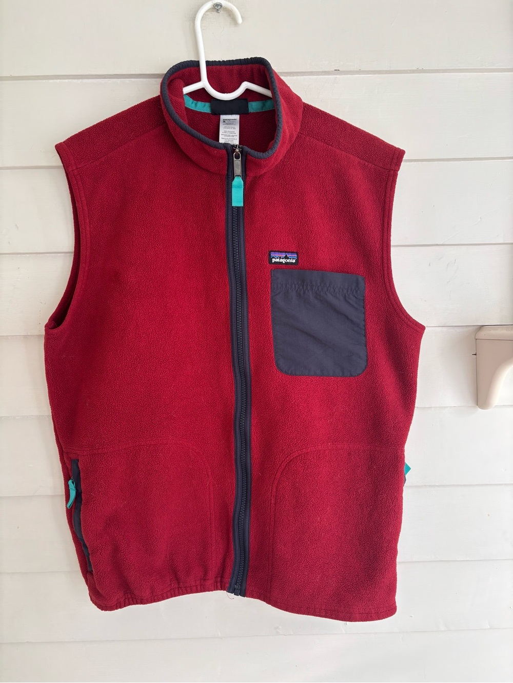 Patagonia Men’s Karstens Synchilla Fleece Full Zipper Vest Red Size Large